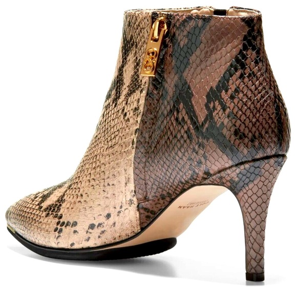 NWT COLE HAAN Grand Ambition Arietta Ankle Booties Silver Metal Trim 8 MSRP $289 - Picture 3 of 15